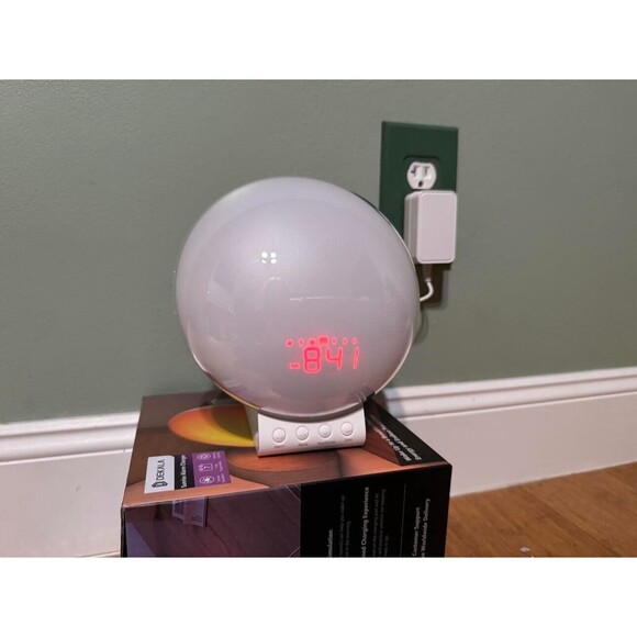 Dekala Sunrise Alarm Clock: Wireless Charging for iPhone, Apple Watch - READ - Picture 2 of 5